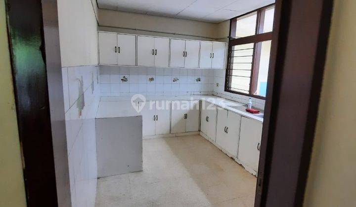 Bisa Direnov Sesuai Kebutuhan, Garasi Carport Total 10 Mobil, 65 Meter Ke Jalan Kemang Raya 9