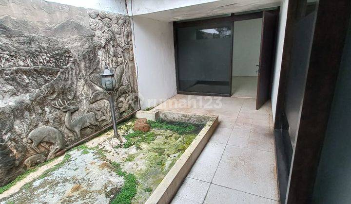 Bisa Direnov Sesuai Kebutuhan, Garasi Carport Total 10 Mobil, 65 Meter Ke Jalan Kemang Raya 34