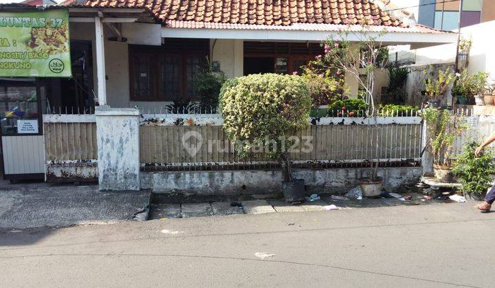 Rumah Tua Cocok Bangun Kost Kostan, 100 Meter Ke Salemba Raya 1