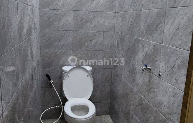 Rumah Baru Siap Huni di Komplek Taman Aries, 200 Meter Ke Jalan Raya Utama 8