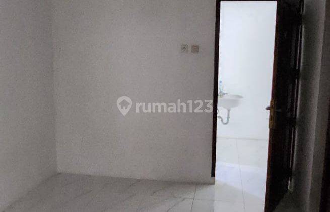 Rumah Baru Siap Huni di Komplek Taman Aries, 200 Meter Ke Jalan Raya Utama 27