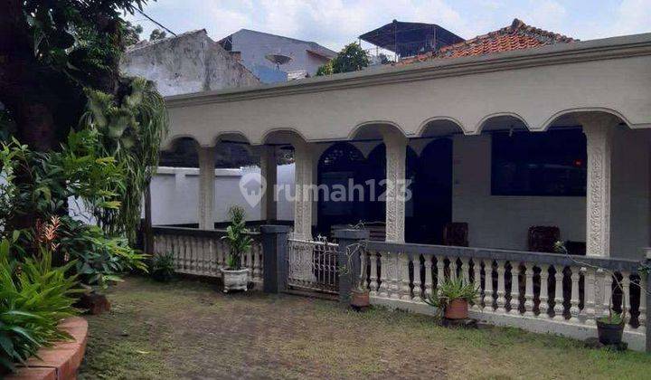 Rumah Pinggir Jalan Raya Area Kramat Jati, 300 Meter Ke Polsek Kramat Jati 1