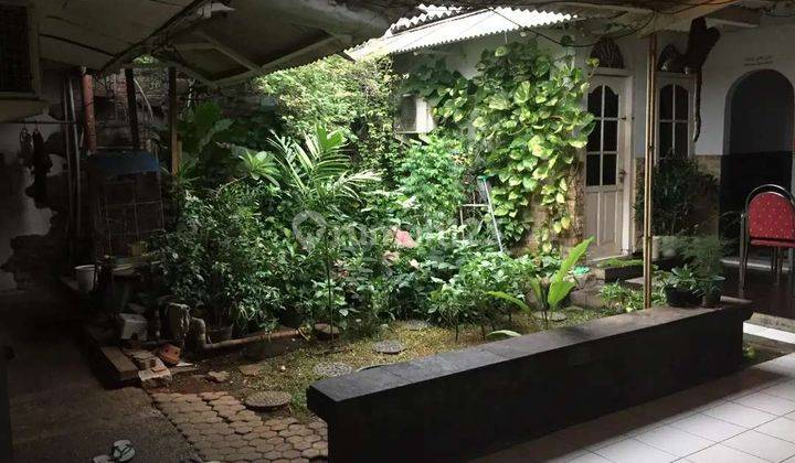 Rumah Lama Pinggir Jalan, 200 Meter Ke Jalan Terogong Raya 7