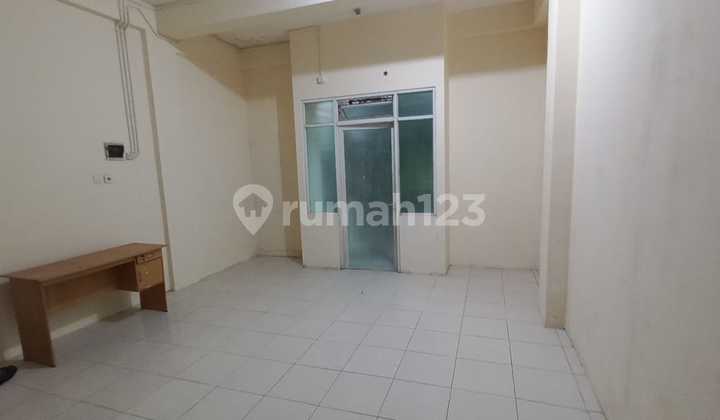 Ruko Super Strategis Pinggir Jalan Raya Area Gandaria 17
