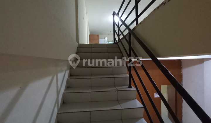 Ruko Super Strategis Pinggir Jalan Raya Area Gandaria 11