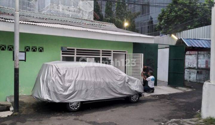 Rumah Lama Masuk Mobil Belakang Hotel Sari Pacific Jakarta 1