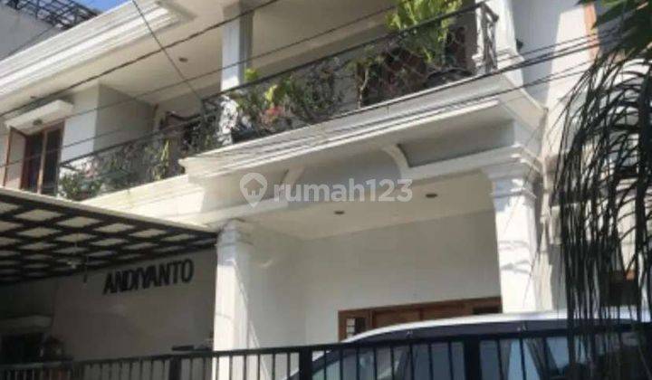 Rumah Mewah Dikelilingi Cafe Dan Hotel Area Benhil Dan Bebas Banjir  2