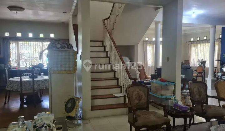 Rumah Hook Full Furnished, Nyaman di Taman Kedoya Permai 2