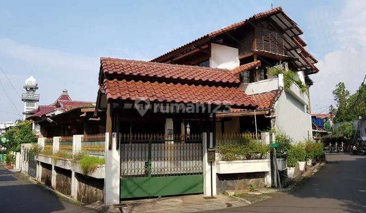 Rumah Hoek di Jalan Kebalen, 45 Meter Ke Jalan Raya Utama 1