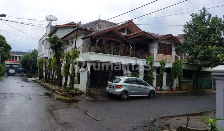 Rumah Hoek Komplek Ptb Duren Sawit, 600 Meter Ke Jalan Buaran Raya 2