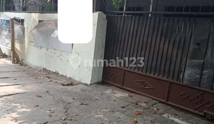 Rumah Tua Tinggal Bongkar Pinggir Jalan Raya Sebelah Pasar, 800 Meter ke Jalan Raya Daan Mogot