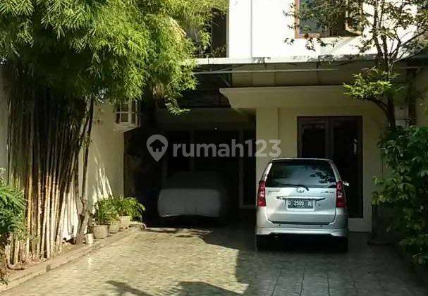 Rumah Pinggir Jalan Raya, 150 Meter Ke Kampus Binus 2