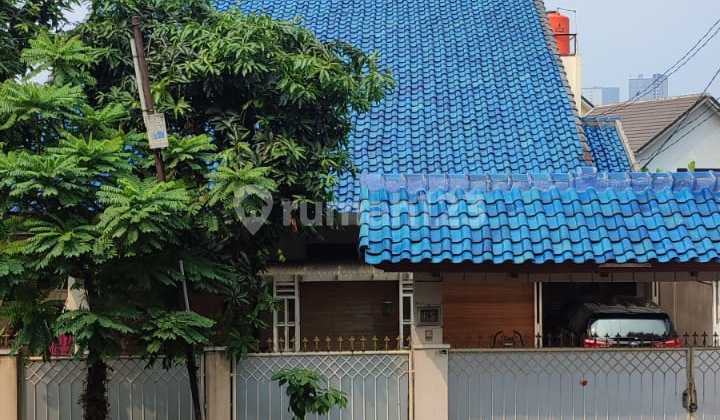 Rumah Super Adem di Area Tanah Kusir, 150 Meter Ke Veteran Raya