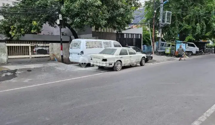 Rumah Hitung Tanah Pinggir Jalan Raya Besar, Belakang Ltc Glodok 2