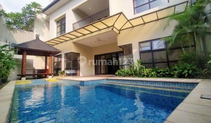 Rumah Baru Ada Pool Area Komplek The Villas Kebagusan 1