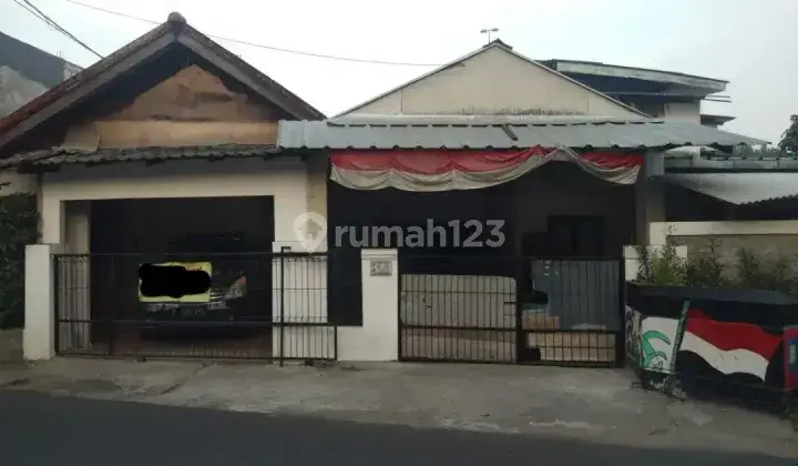 Rumah Pinggir Jalan Raya, 900 Meter Ke Cijantung Mall 1