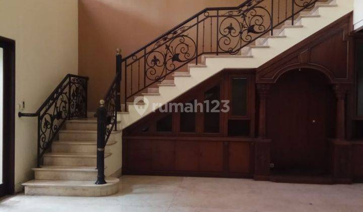 Rumah Siap Huni Dalam Komplek, 400 Meter Ke Jalan Raya Senopati 2