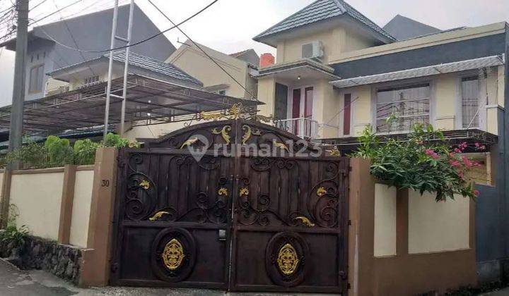 Rumah Hook Akses 1 Mobil Area Kalisari, 200 Meter Ke Kalisari Raya 1