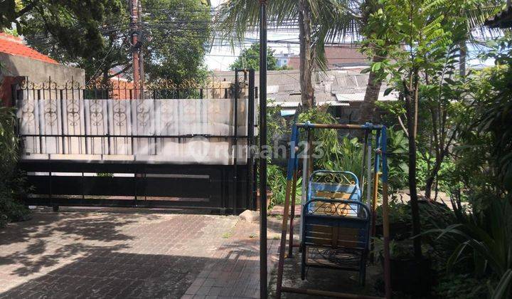 Rumah Model Tanah Huruf L Pinggir Jalan Pengadegan Utara 2