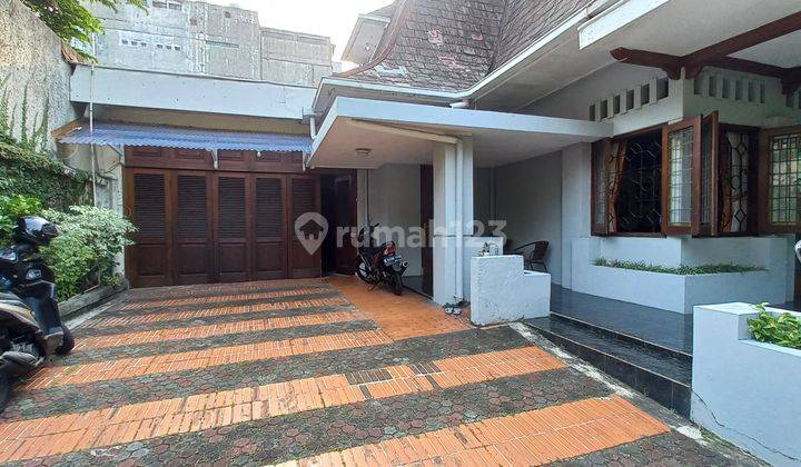 Rumah Lama asri dan tenang, 200 m ke Jln HOS Cokroaminoto 2