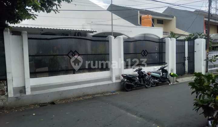 Rumah Hitung Tanah, 15 Juta/Meter Nego, 50 Meter ke Jalan Srengseng Raya
