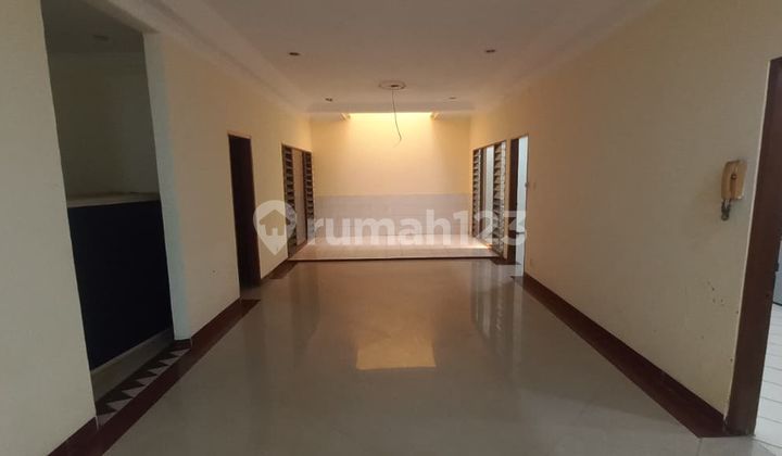 Suitable for Living/Office/Restaurant/Clinic, Ready to Occupancy, Near Thamrin-Sudirman Road Area, 400 Meters to MRT and 800 Meters to Bundaran HI. Suitable for Living/Office/Restaurant/Clinic, Ready to Occupancy, Near Thamrin-Sudirman Road Area, 400 Meters to MRT and 800 Meters to Bundaran HI.