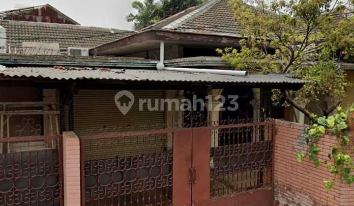 Rumah Renov Total di Jalan Anggur, 300 meter ke Cipete Raya Rumah Renov Total di Jalan Anggur, 300 meter ke Cipete Raya