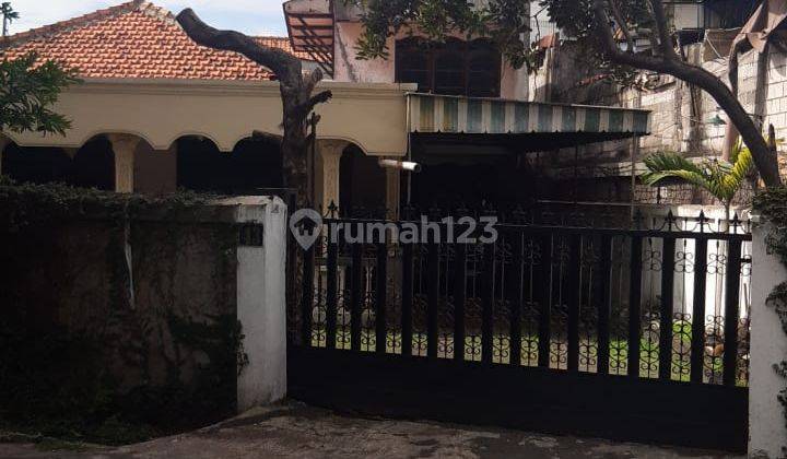 Rumah Tua Pinggir Jalan Raya, 1 Km Ke Pasar Induk Kramat Jati 1