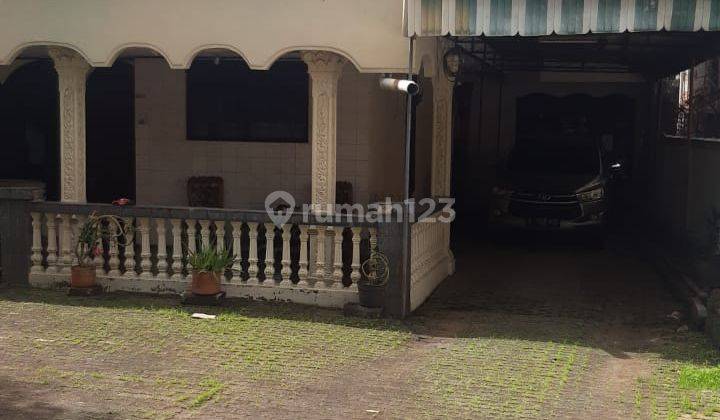 Rumah Tua Pinggir Jalan Raya, 1 Km Ke Pasar Induk Kramat Jati 2