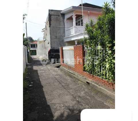 Rumah Lama Masuk Gang Bisa Masuk Mobil area Jati Padang, 20 meter ke Jalan Raya Utama, Lokasi Tenang dan Asri 2