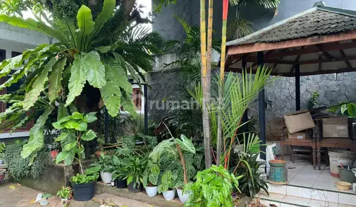 Rumah Akses 2 Mobil Pinggir Jalan Raya Jagakarsa 2