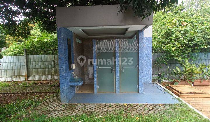 Rumah Hook Ada Lift Dan Pool di Bukit Golf Pondok Indah 2