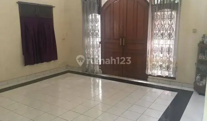 Rumah Tua Hook Area Jln Penggilingan, 750 M Ke Jln Raya Bogor 2