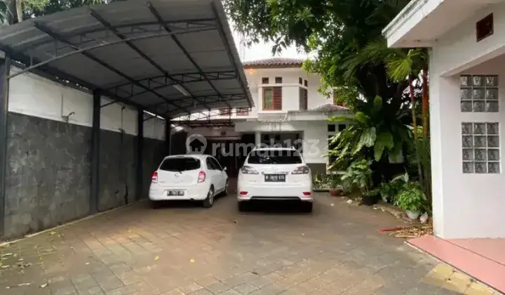 Rumah Akses 2 Mobil Pinggir Jalan Raya Jagakarsa 1