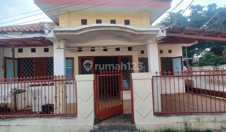 Rumah Hook Masuk 1 Mobil di Jalan Turi 3, 200 Meter Ke Jalan Raya 1