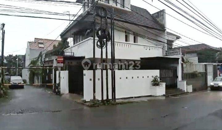 Rumah Hook Siap Huni Area Cilandak Barat, 30 Meter Ke Jalan Fatmawati Raya 1