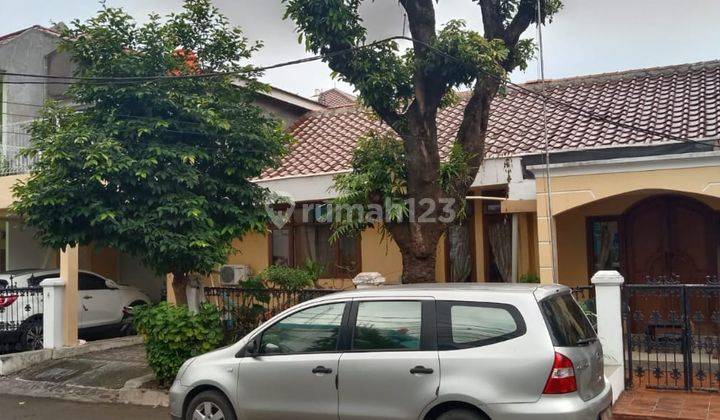 Rumah Lokasi Elit di Komplek Senayan, 550 Meter Ke Jalan Raya Patal Senayan 7