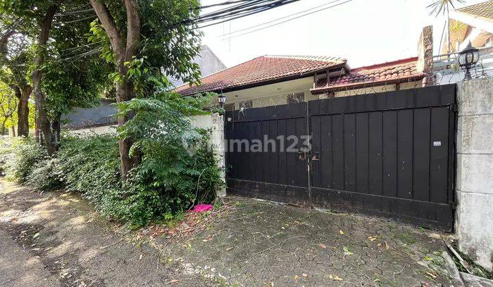 Rumah Hitung Tanah di Cipaku, 100 Meter Ke Jalan Raya Wijaya 1