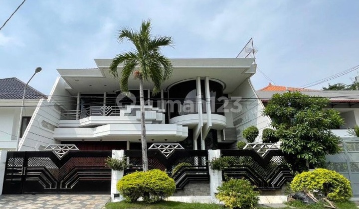 Rumah Di Pusat Kota Gubeng Surabaya Bagus Dan Mewah  2