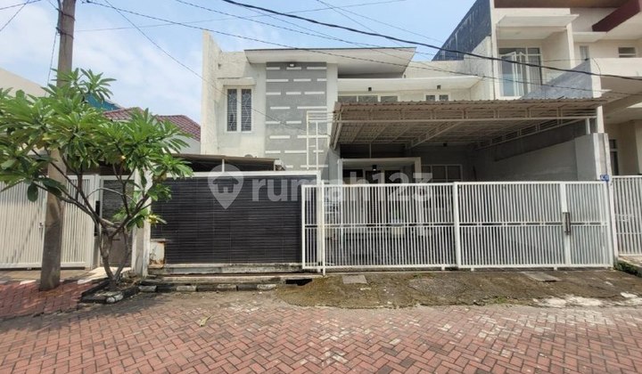 House in Persada Prapen Mas Surabaya in Good and Well-Maintained Condition House in Persada Prapen Mas Surabaya in Good and Well-Maintained Condition