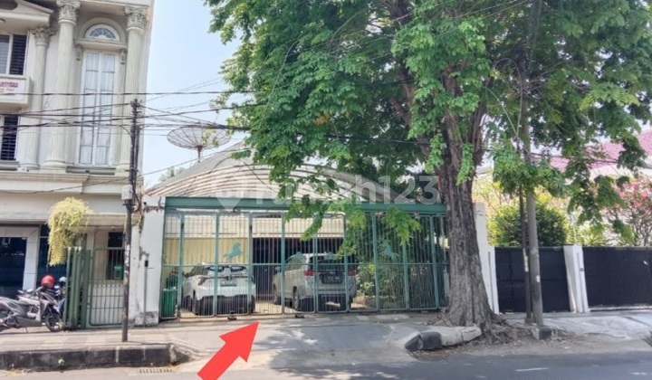 Rumah Di Nol Raya R.A Kartini Surabaya Strategis Tengah Kota   2