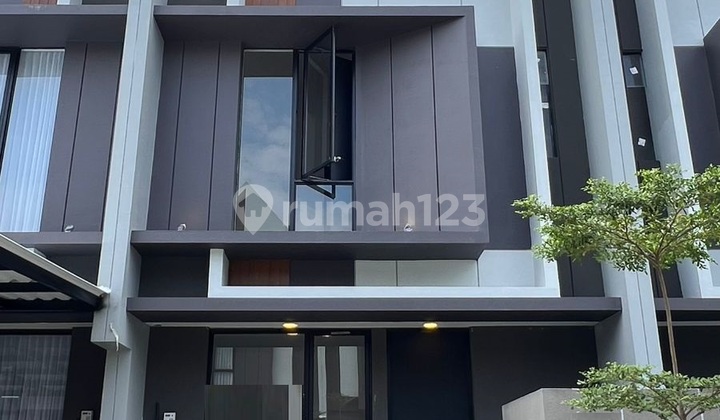 Rumah di Eastern Hill Surabaya Baru Gress Siap Huni Hunian Nyaman Rumah di Eastern Hill Surabaya Baru Gress Siap Huni Hunian Nyaman