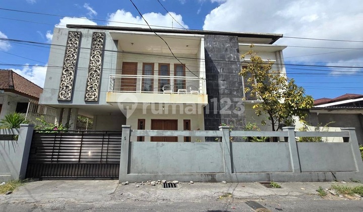 Rumah di Seminyak Bali Murah Kondisi Terawat dan Strategis 2