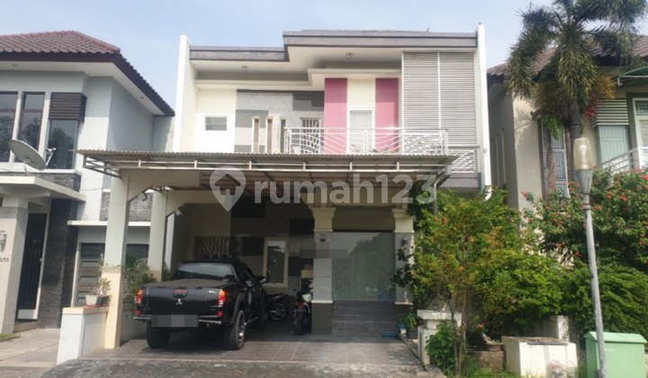 Rumah Di Royal Residence Windsor WIyung Surabaya Bagus  