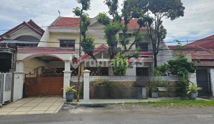House in Medokan Asri Surabaya, Good Condition, Well-Maintained and Comfortable.