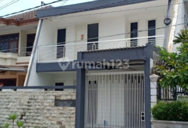 A Good and Well-Maintained House in Sutorejo Utara Baru, Surabaya 2