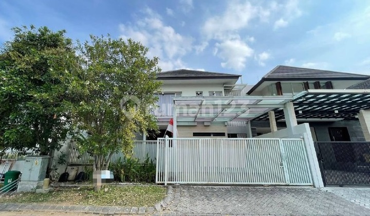 Rumah Di Graha Family Surabaya Mewah Kawasan Elite Strategis  2