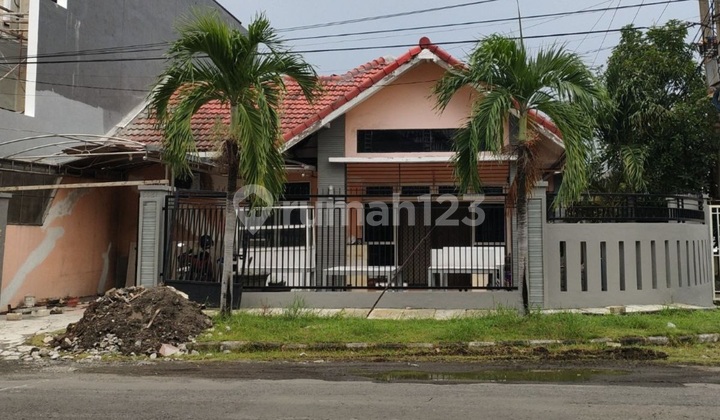 Rumah Di Wonorejo Permai Selatan Surabaya Bagus Dan Terawat   2
