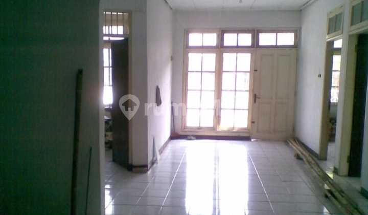 Rumah Standar , Luas di Harapan Indah, Bekasi 2