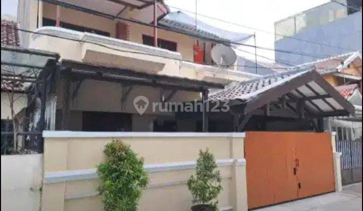 Rumah Strategis 2 Lantai di Kelapa Gading Bcs 1